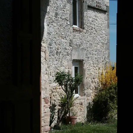 Au Nid Des Vignes Guest house