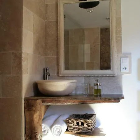 Au Nid Des Vignes Guest house